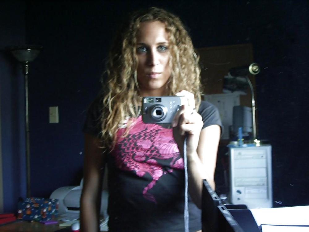 Porn image CANADIAN HOTTIE