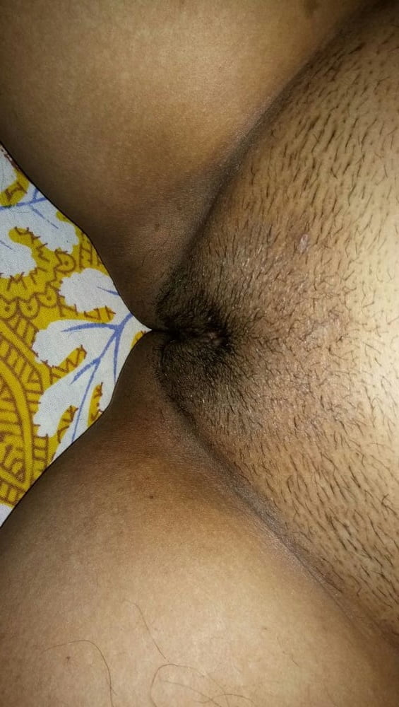 Desi indian babe with giant tits - 125 Photos 