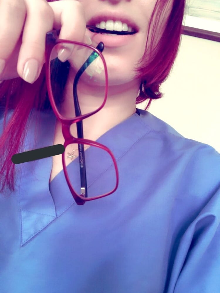 Turkish ex gf nurse hemsire selda redhead bitch - arsivizm - 32 Photos 