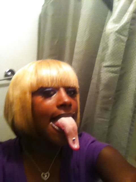 Porn image imagine what her tongue can do