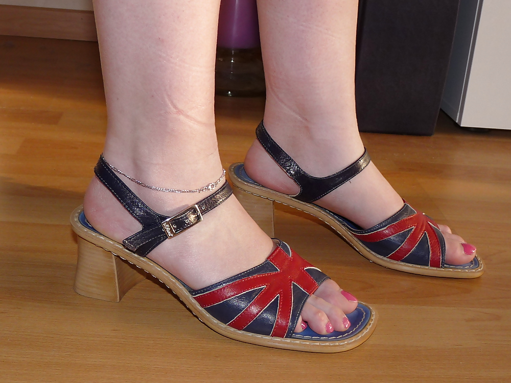 Porn image wifes sandals wedges heels pink nails