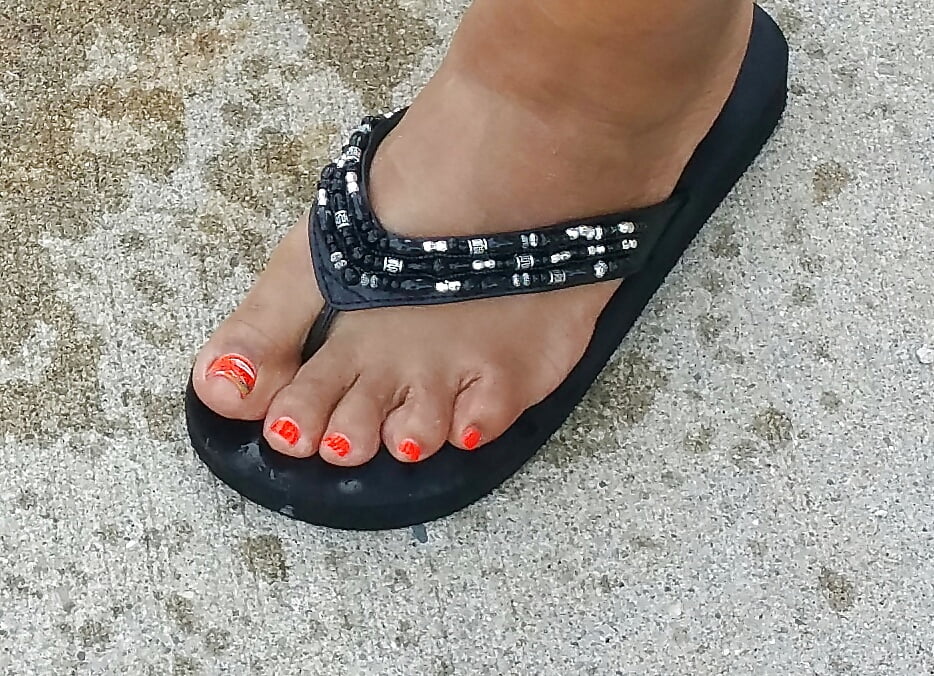 Porn image a feet and toes