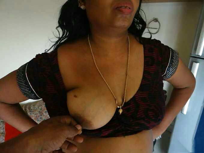 See and Save As bhabi in black saree indian desi porn set porn pict -  4crot.com