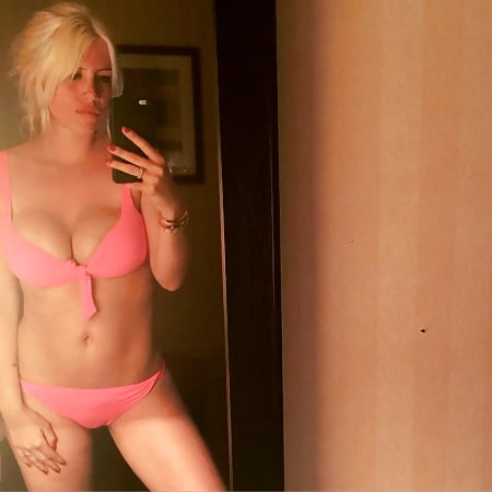 Wanda Nara Sorprendi Con Una Selfie Hot En Hilo Dental SexiezPix Web Porn