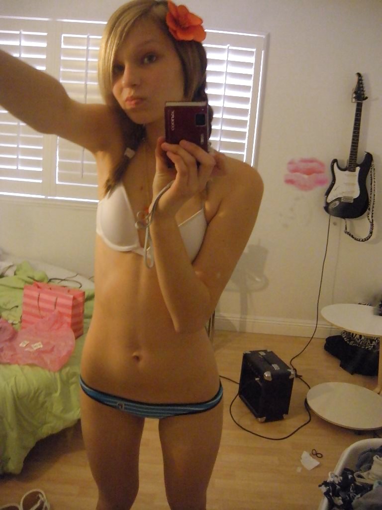 Porn image Teen Selfshot 2