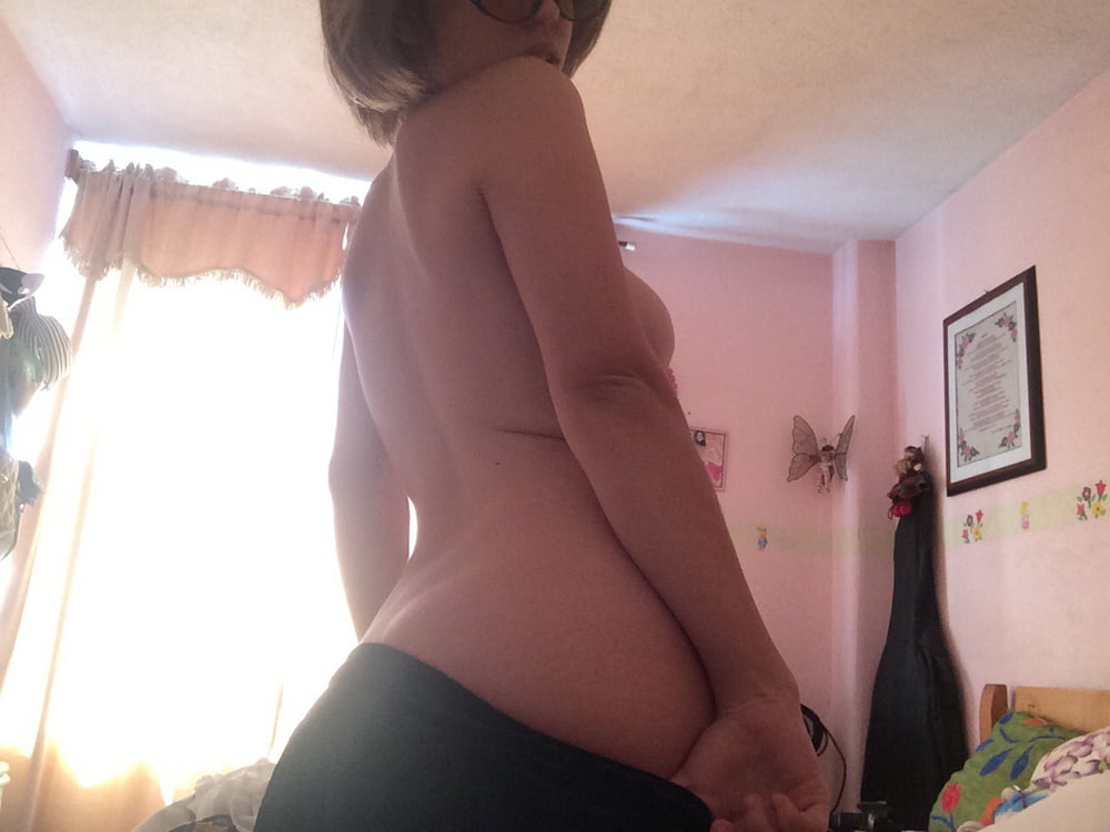 Porn image March 2019 Latina Teen Selfies