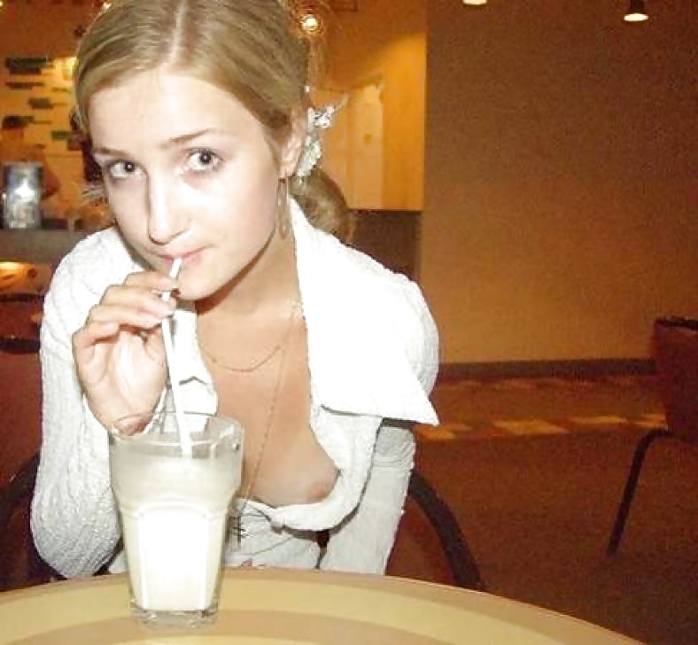 Porn image Downblouse