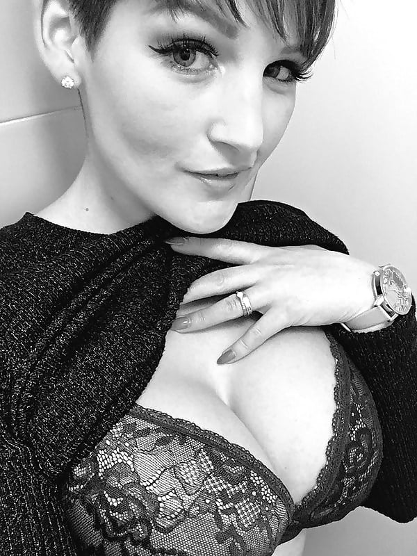 Porn image Hannah Brooks 1