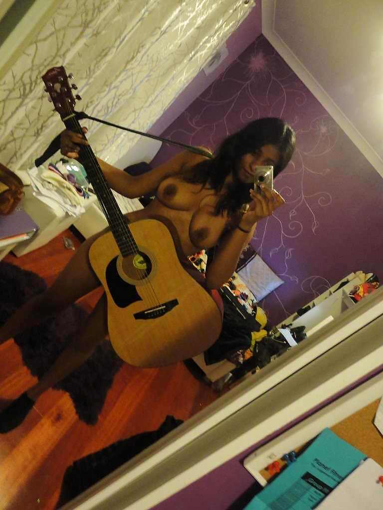 Porn image INDIAN WHORE AT HOME