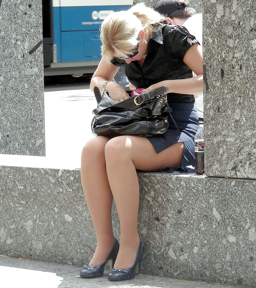 Porn image Nylon upskirt - STREET VIEW 14