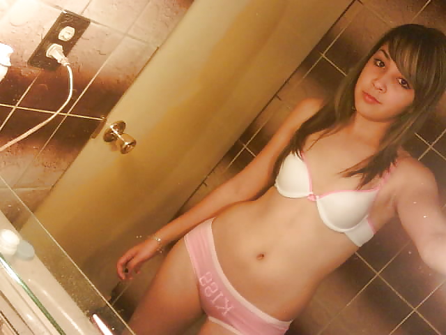 Porn image Selfie - Amateur girl #5