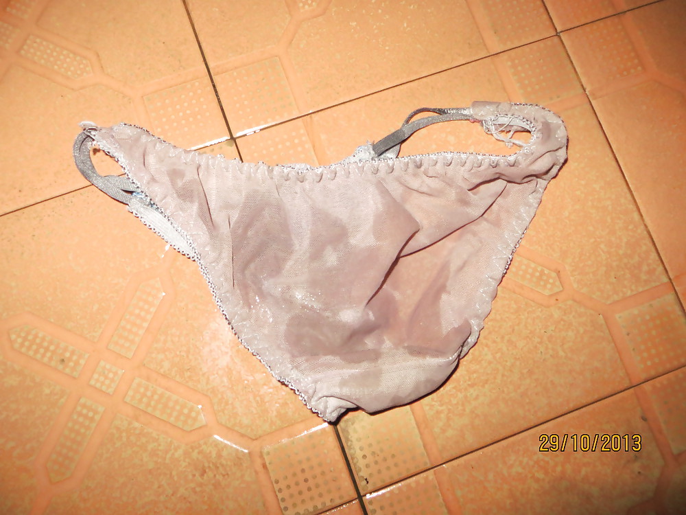 Porn image so sexy girl's panties and bras 40 years 29-10-2013