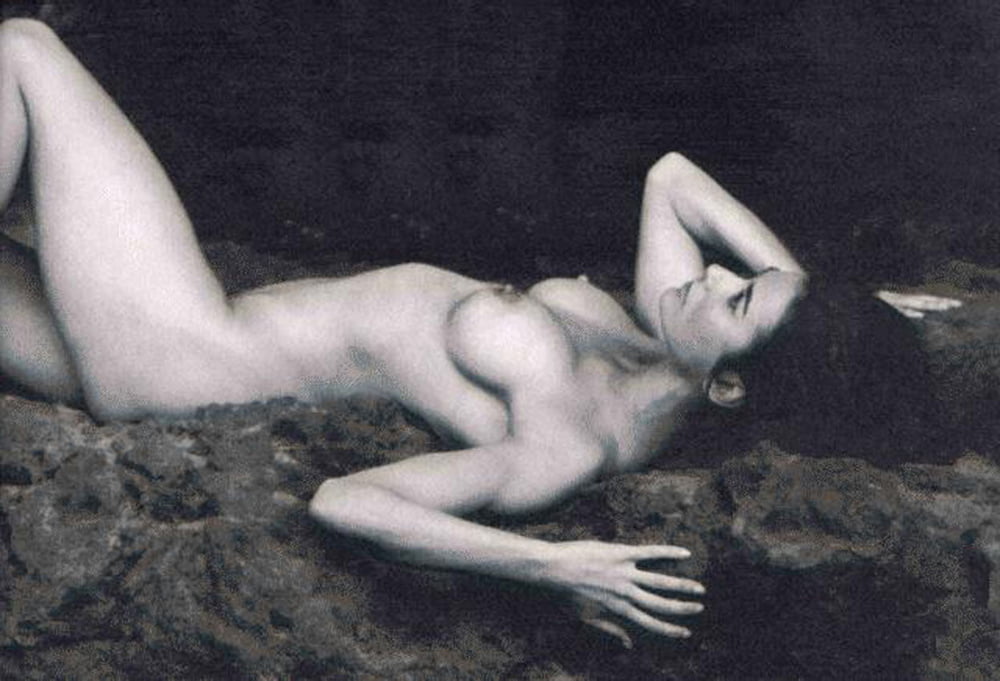 Demi Moore In Lingerie Model Free Porn