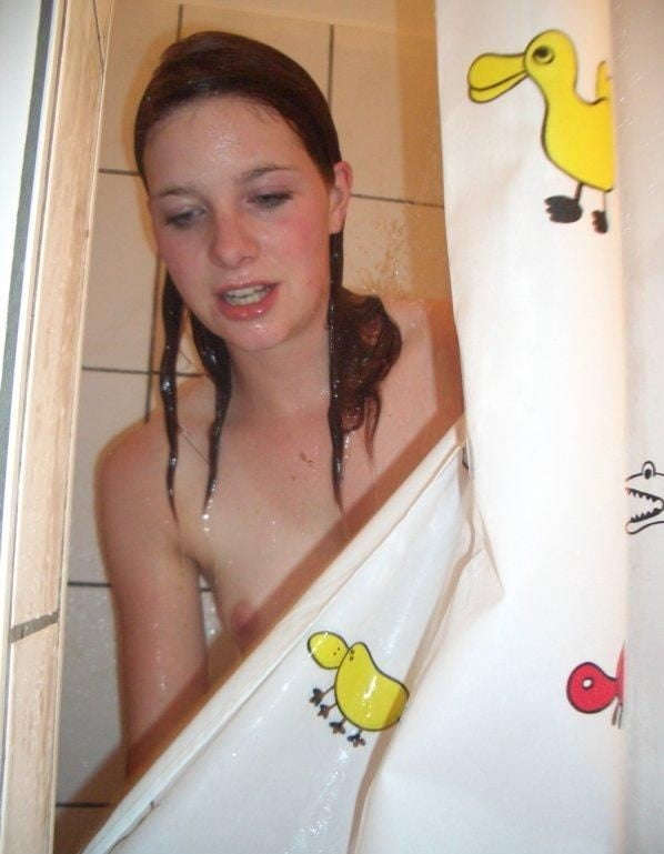 Brunette in the Shower - 7 Photos 