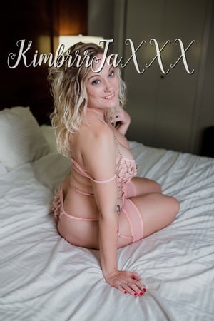 the one and only kimbrrrjaxxx         