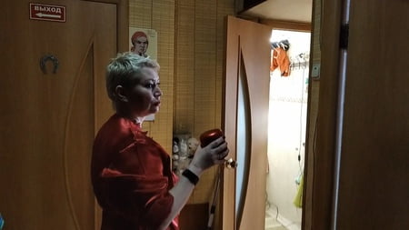 hot russian milf aimee sucking masturbates in shower         