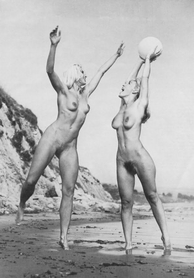 Naked Vintage Girls 82 - 112 Photos 