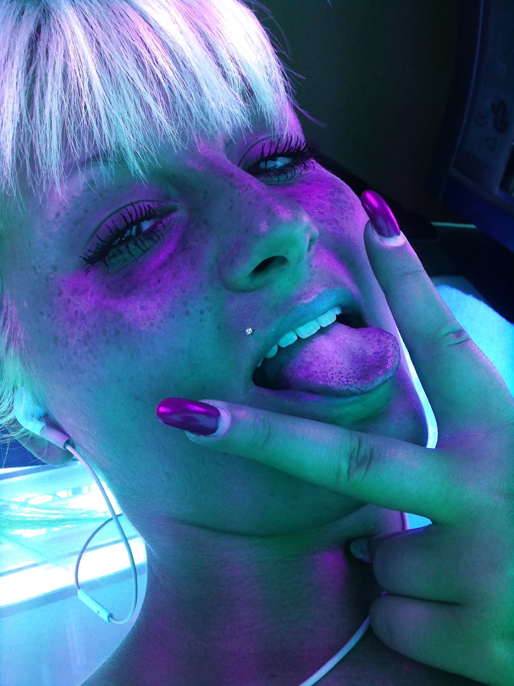 Porn image Horny Silly Selfie Teens (154)