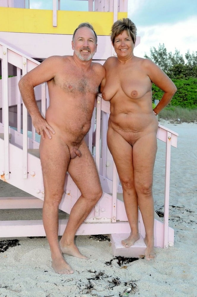 naked mature couples voyeur
