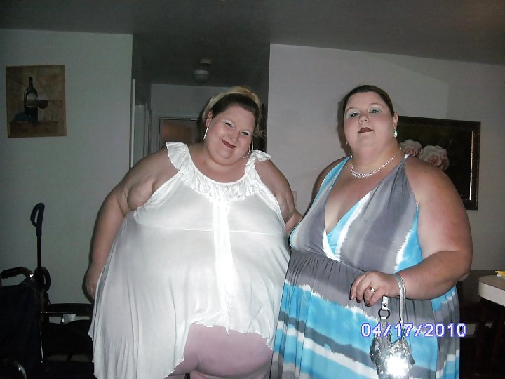 Porn image SSBBW clothed & public 2