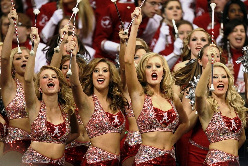 Alabama Cheerleaders - 21 Photos 