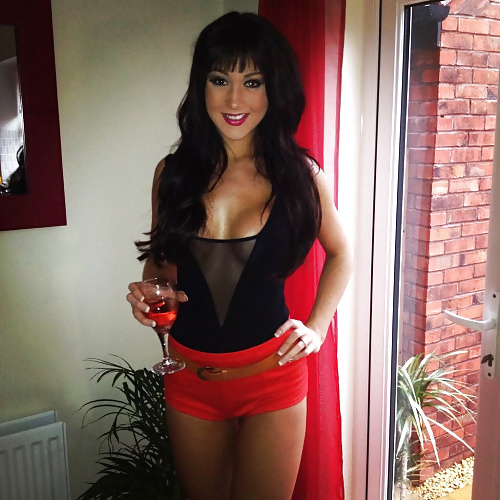 Porn image Hot Brunette Selfies