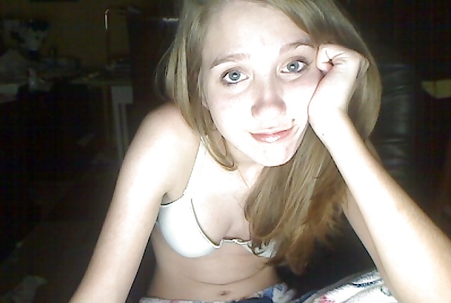 Porn image Cute teen in webcam