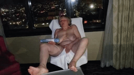 63+ GILF gets off for voyeurs GIFs #7