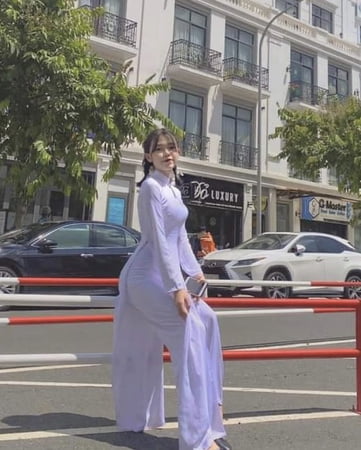 vietnam have best school uniform in the world aodai         