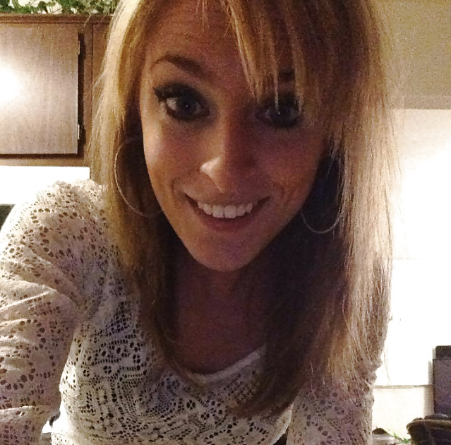 Porn image Nicole Cheating MI Slut