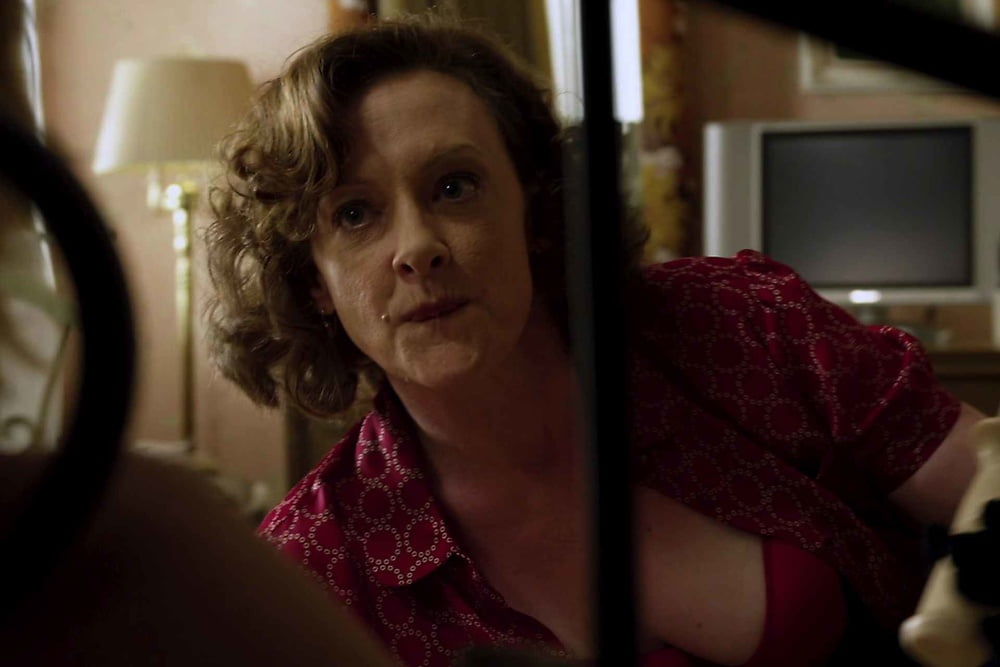 Free joan cusack nude, oral sex video techniques