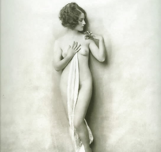 Norma Shearer 20's - 30's Hollywood Film star naked. 