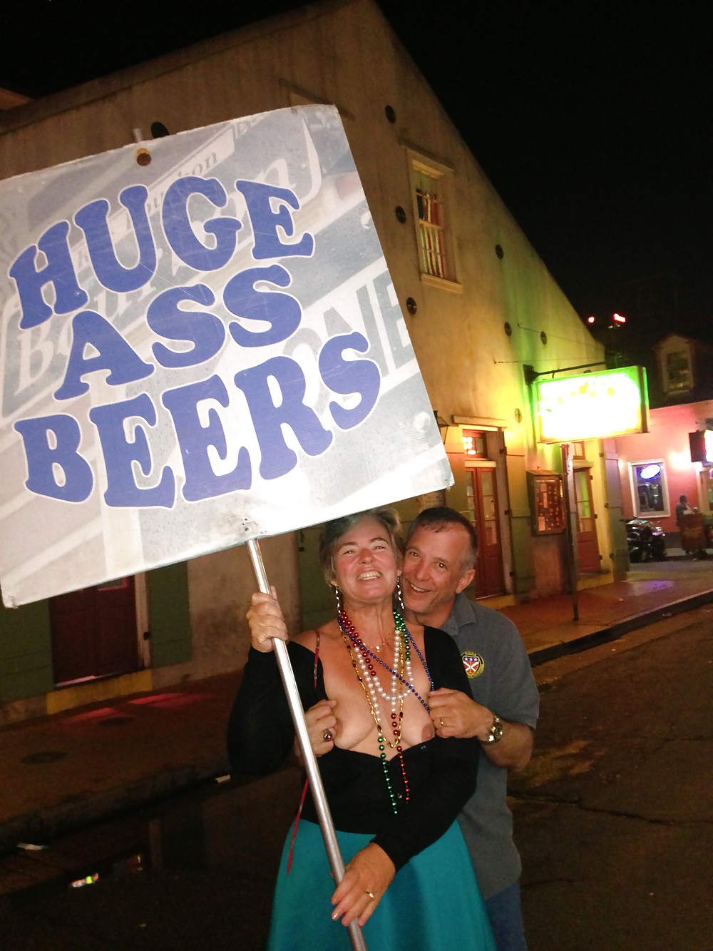 Porn image She will show you her body...just ask!