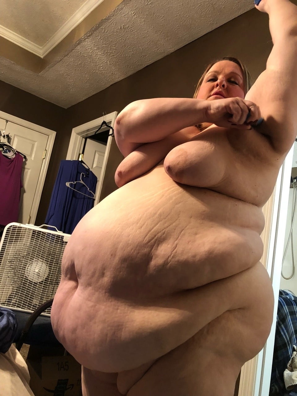 Fat Fat Naked Sexy Housewifes