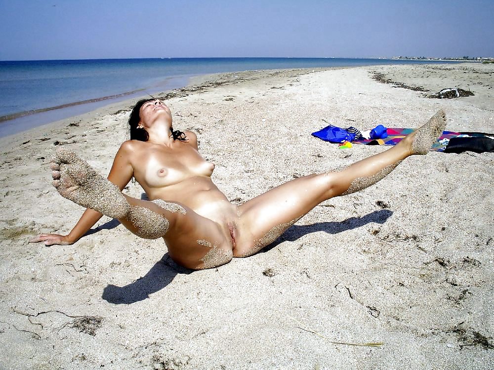 Porn image NUDE AT THE BEACH