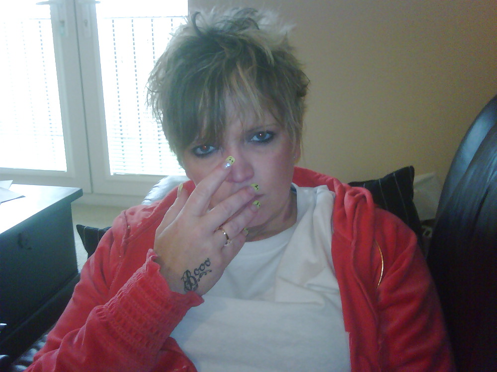 Porn image Skank from 2 Tubs Bury