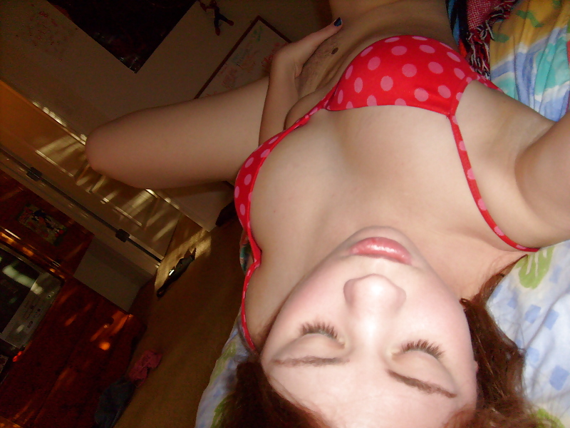 Porn image Redhead Teen makes Selfshots