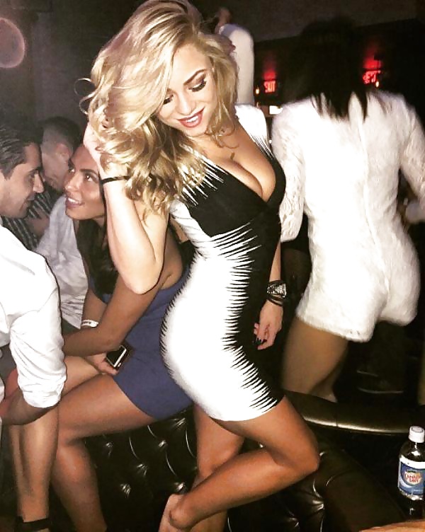 Porn image Tight dresses & skirts 5