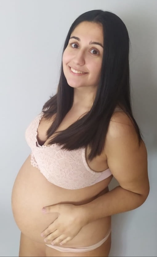 Lovely pregnant - 36 Photos 