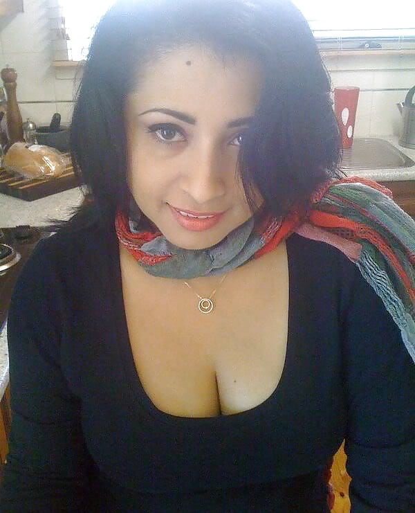 Porn image Middle Eastern, Indian etc MILF