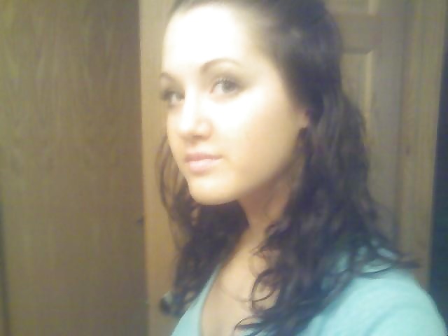 Porn image 18 yo cell phone