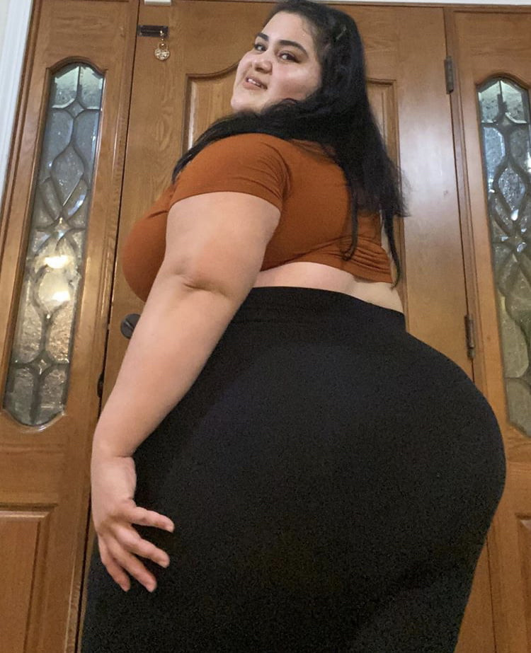 Thick 38 - 75 Photos 