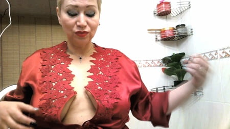 hot russian milf aimee sucking masturbates in shower         