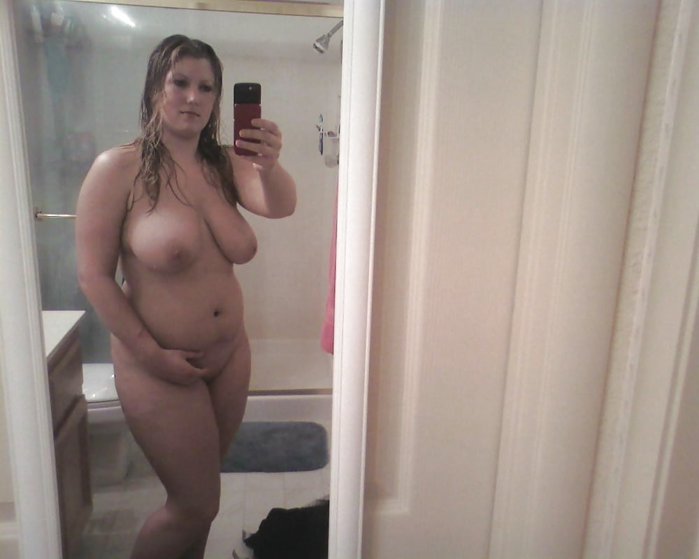 Amateur BBWs and PAWGs 152 - 23 Photos 