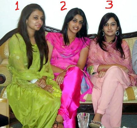 Select girl for tonight, comment