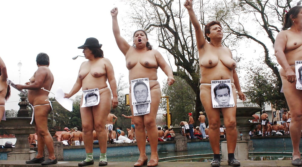 Porn image 400 Pueblos Naked Protest