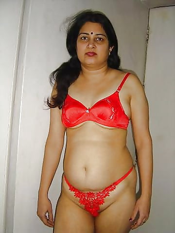 Indian Desi Housewife - See and Save As curvy mature indian desi housewife porn pict - 4crot.com