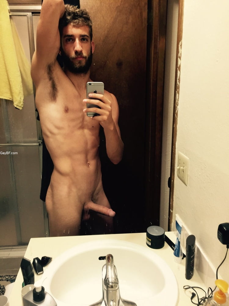 Best Male Nude Selfies.