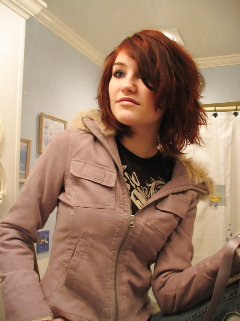 Porn image if she's here, it's fake 52