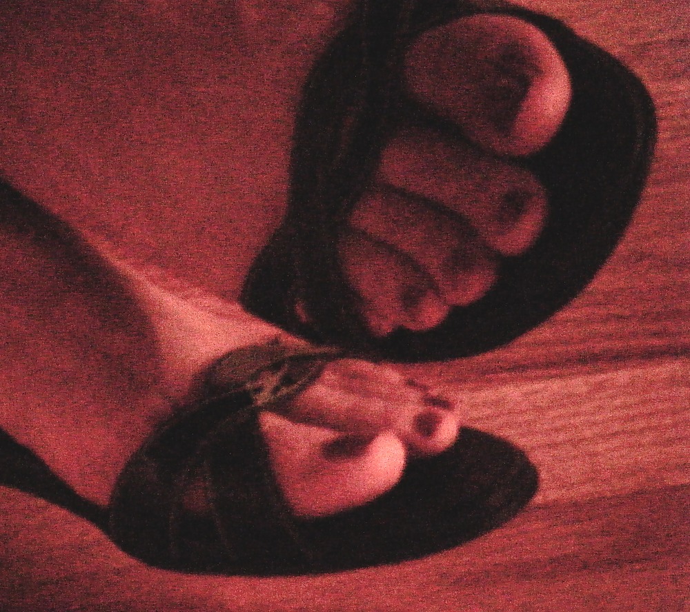 Porn image Pretty Women's Feet in Strappy Heels - No Trannies